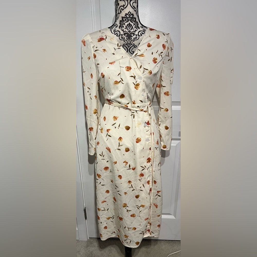 SHEIN Cream Floral Long Sleeve Dress